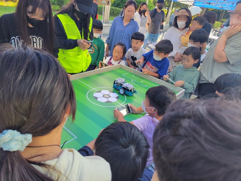 제13회 성남시청소년창의과학축제 『내가 그린(green)과학!』 (2).JPG